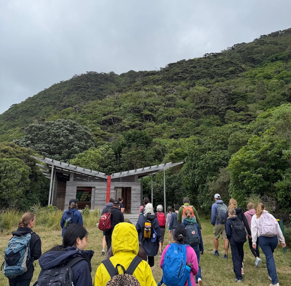 Visitor centre building on Kapiti Island Visitor centre building in the vegetation of Kapiti Island